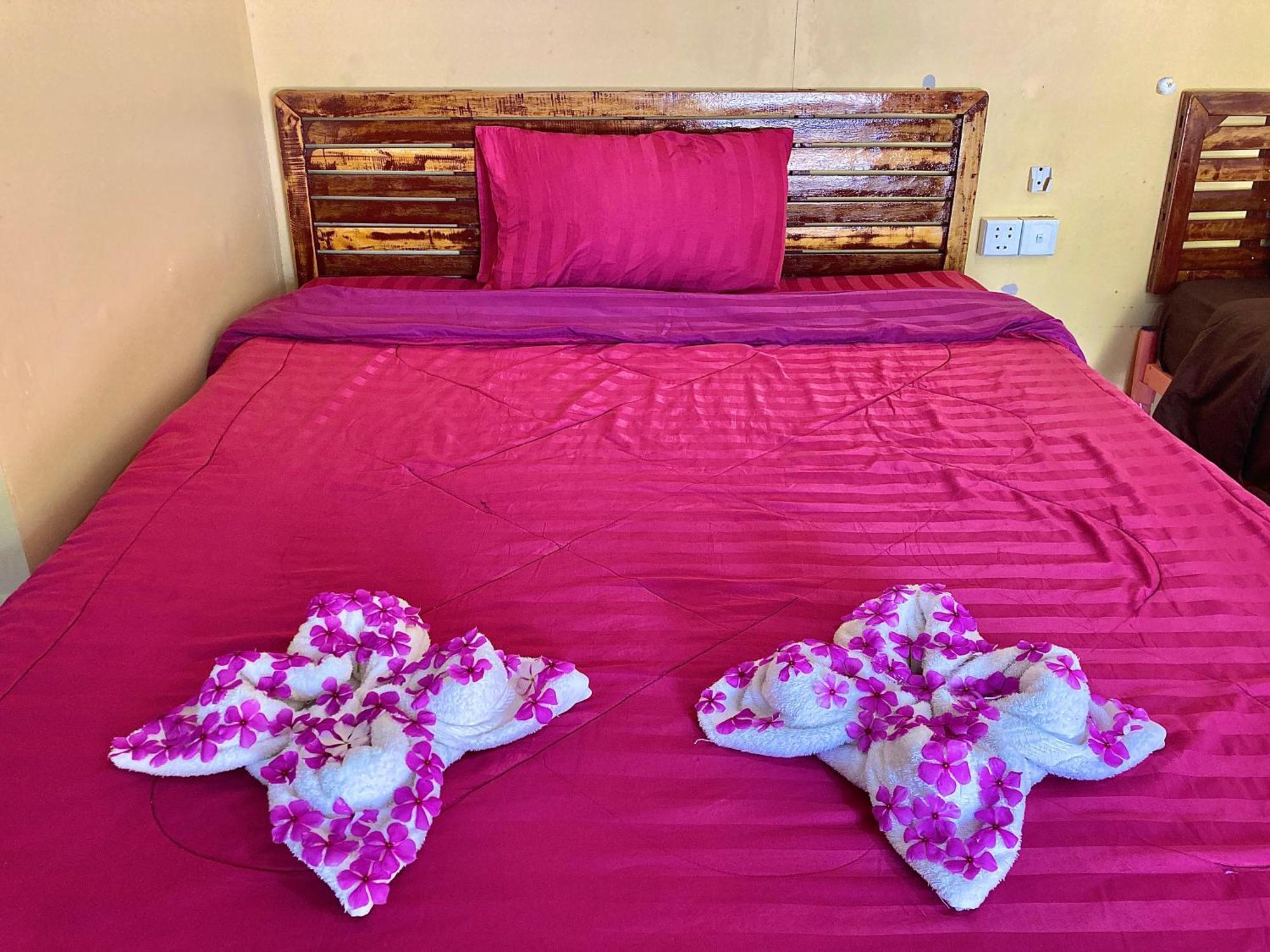Hostel Lucky Sun Saracen Bay Koh Rong Sanloem Pokój zdjęcie