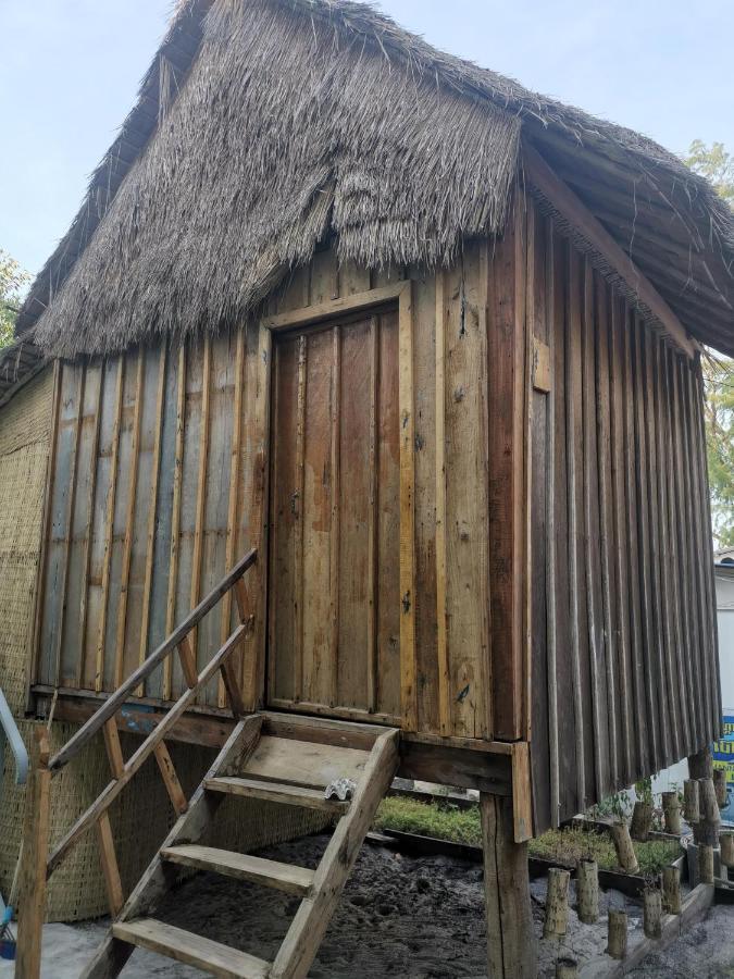 Hostel Lucky Sun Saracen Bay Koh Rong Sanloem Zewnętrze zdjęcie