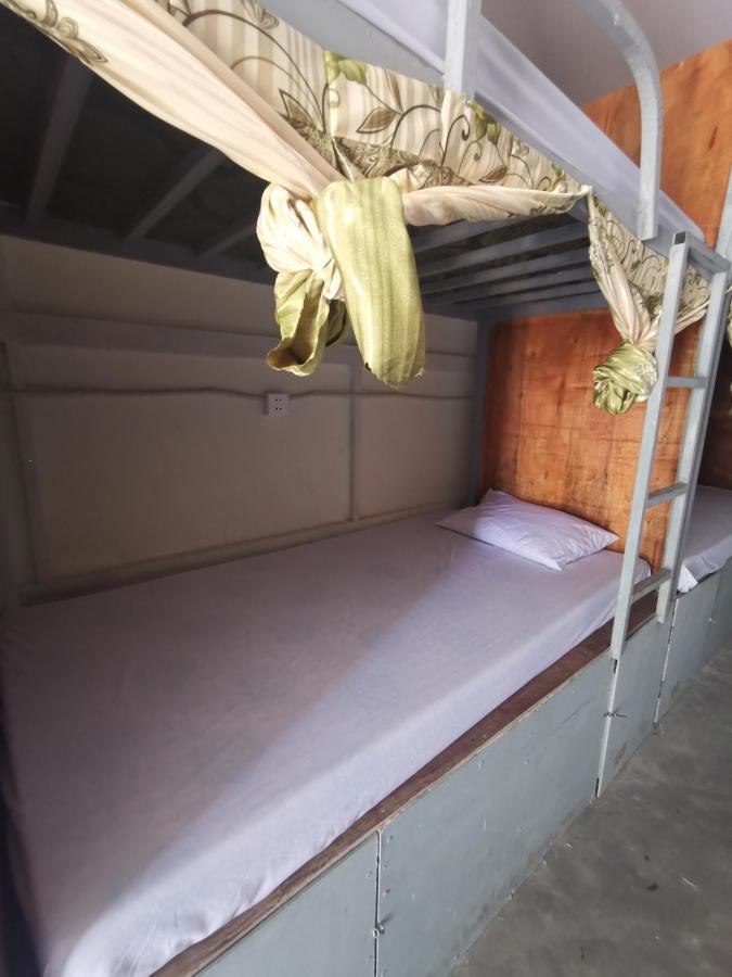 Hostel Lucky Sun Saracen Bay Koh Rong Sanloem Zewnętrze zdjęcie